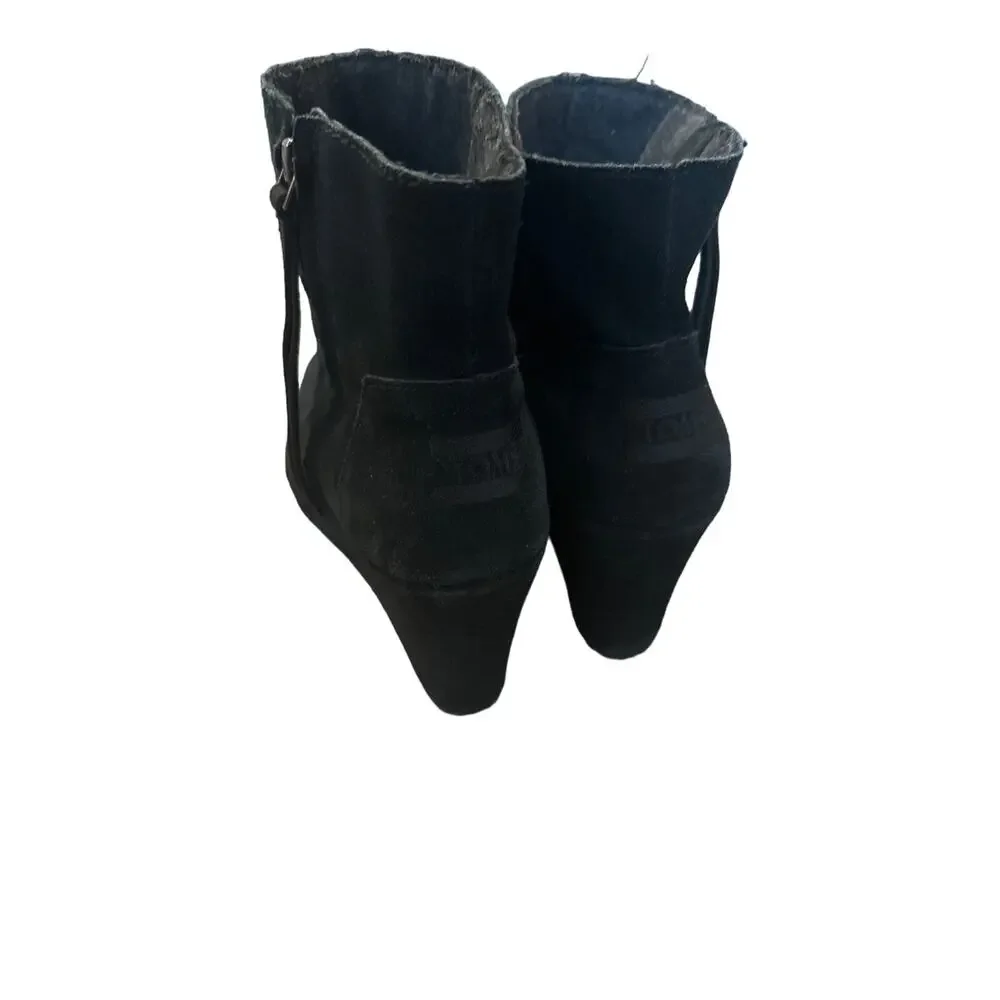Toms desert wedge